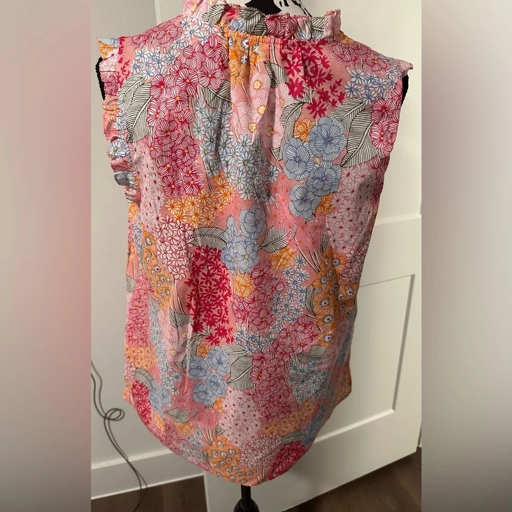 Talbots Floral V-Neck RUFFLE TRIM SHELL - CLUSTER GARDEN Blouse - Picture 4 of 9
